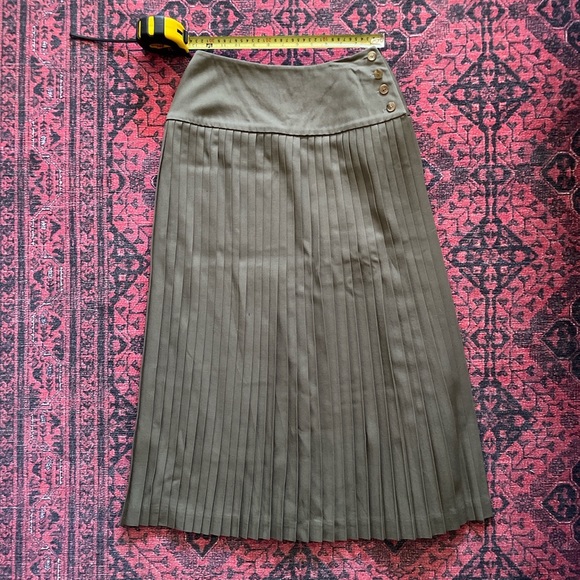 pleated vintage wool skirt - Picture 1 of 3